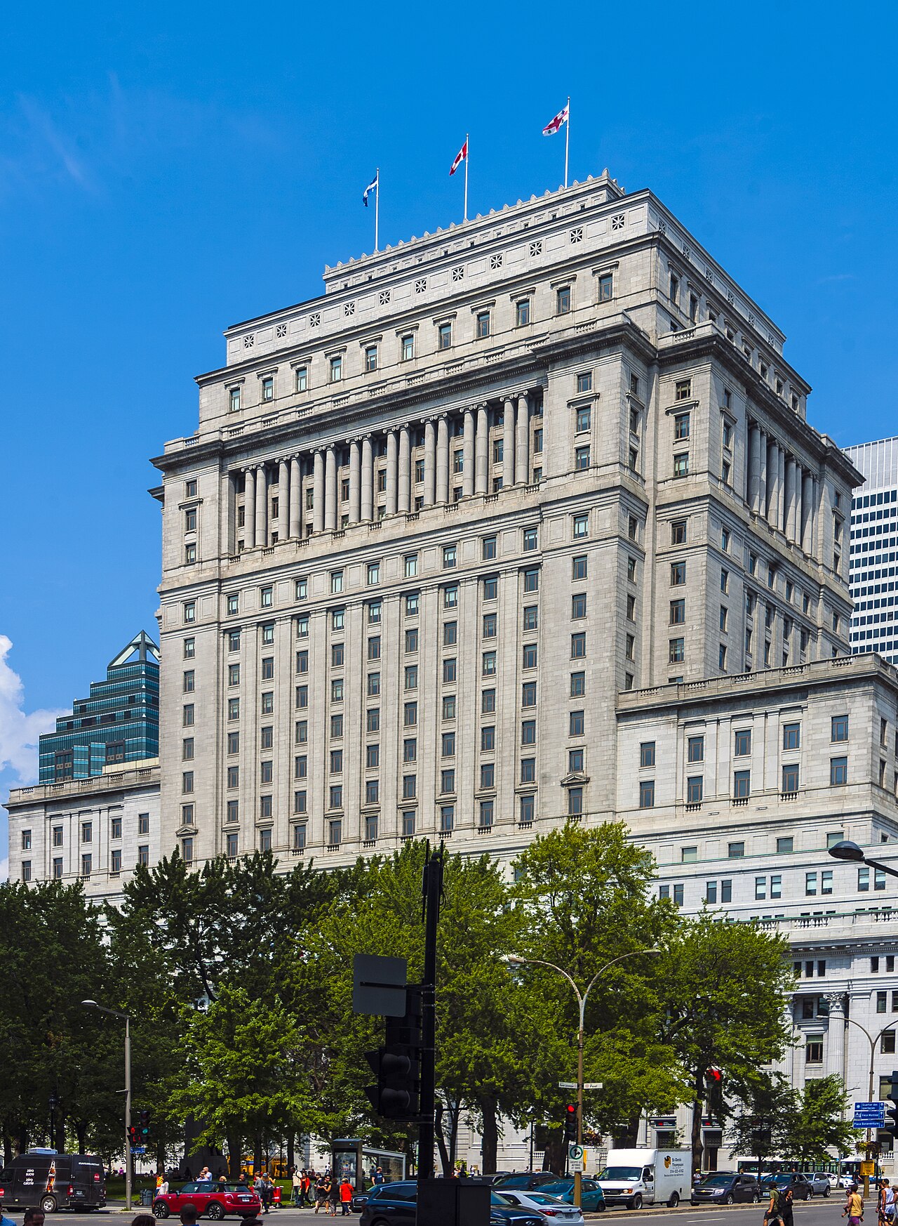 The Sun Life Building in Montreal. A secret vault for storing securities was newly built on its third basement level.