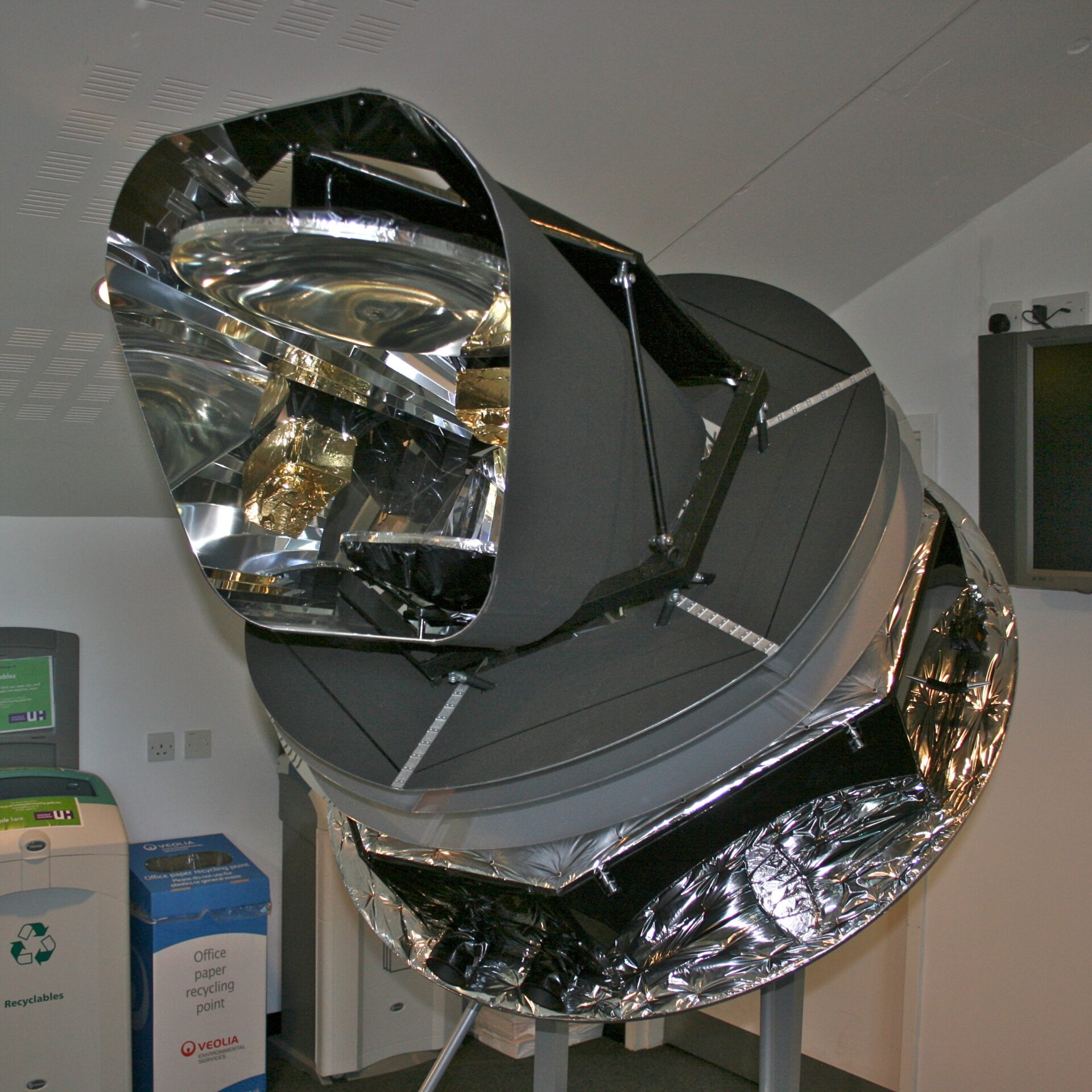 A full-scale model of the Planck space observatory