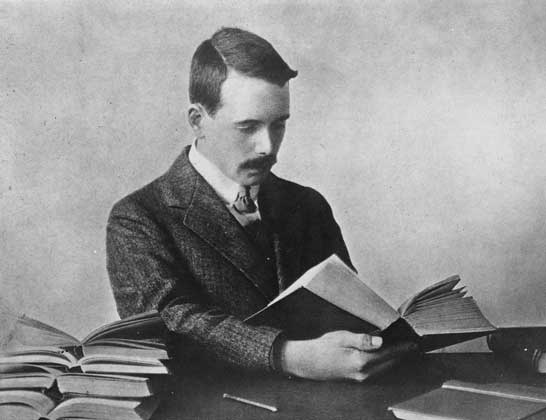 Portrait photograph of Henry Moseley